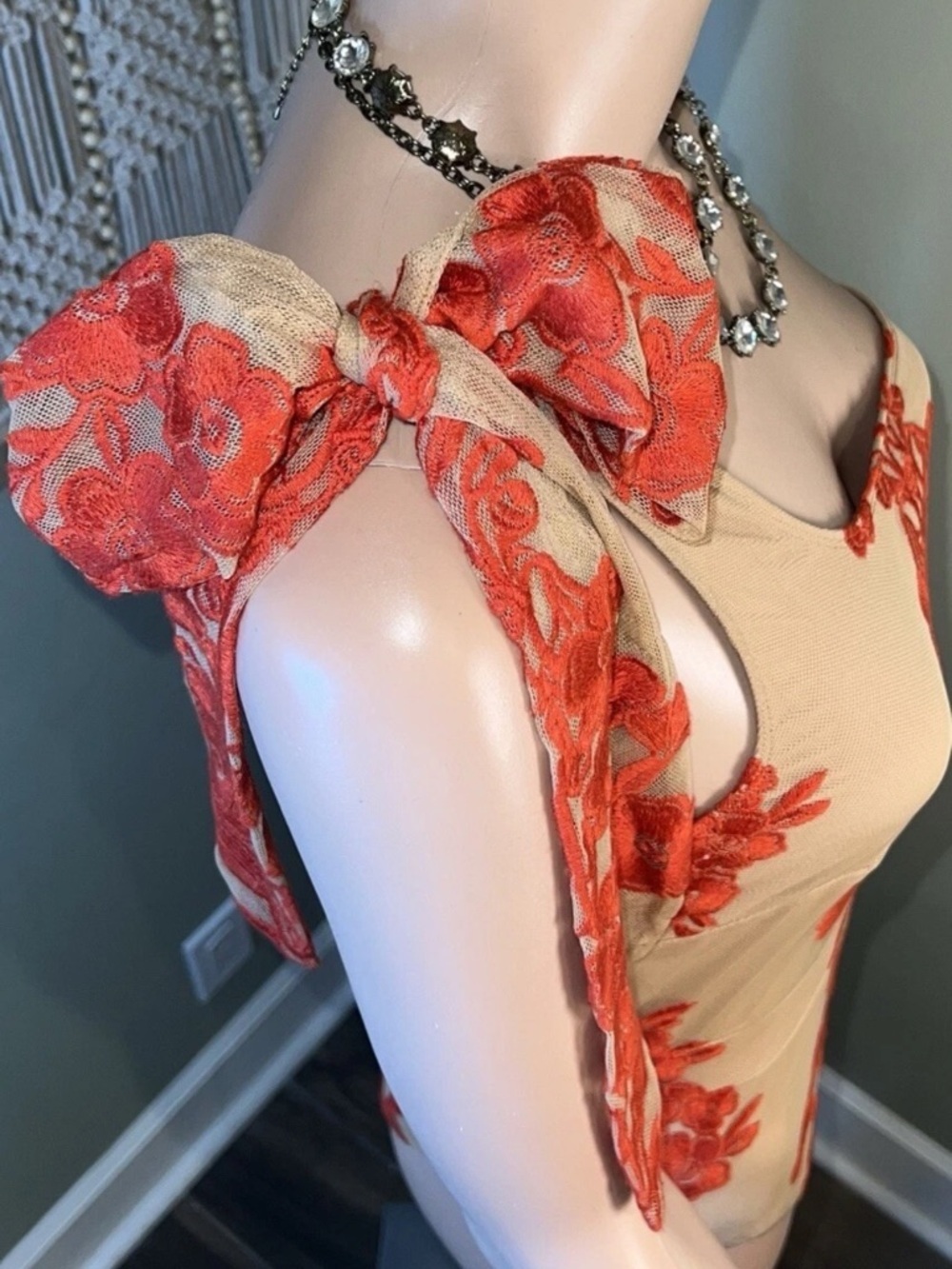 NWT For Love and Lemons Temecula One Shoulder Bodysuit Red/Nude - Picture 7 of 14